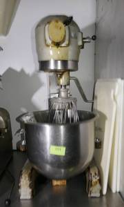 lot 101 image: Hobart mixer model A-200T- works