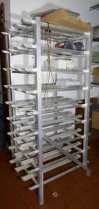 lot 128 image: Can storage rack