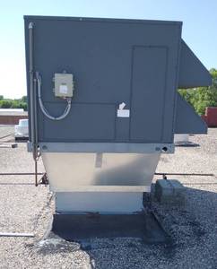 lot 40 image: Goodman 7.5 ton Rooftop heating and AC unit