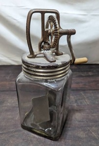 Antique 2-Quart The Lightening Butter Machine Churner