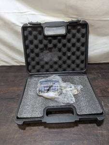 Stage Right Microphone In Case