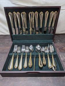 Stainless Steel Flatware In Case