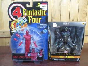 lot 25 image: Action Figure Bundle