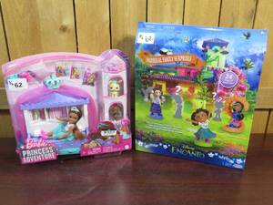 lot 62 image: Barbie & Disney Bundle