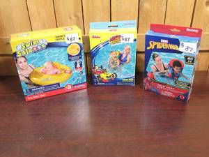 lot 87 image: Small ChildInfant Swimming Bundle