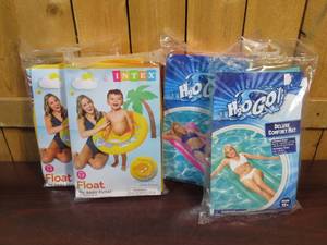 lot 90 image: Two Deluxe Comfort Mats & Two Intex My Baby Floats Bundle