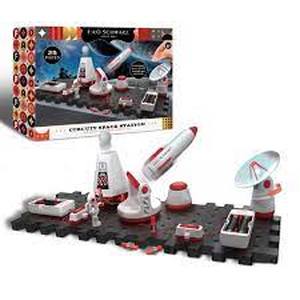 lot 26 image: FAO Schwarz Circuit Space Station Galactic Experiment Set