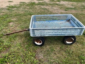 lawn wagon