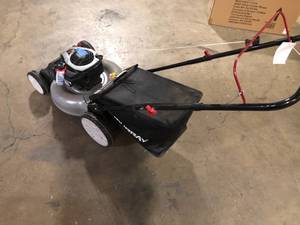 lot 14 image: Murray 21 in. 140 cc Briggs and Stratton Walk Behind Gas Push Lawn Mower with Height Adjustment and with Mulch Bag Customer Returns See Pictures