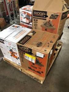 lot 15 image: Pallet of Ridgid WetDry Shop Vacs Various Sizes and Conditions Customer Returns See Pictures