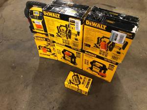 lot 25 image: Lot of Dewalt Power Stations and Battery Chargers Customer Returns See Pictures
