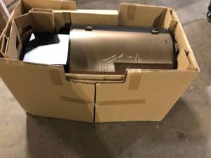 lot 47 image: Traeger Pro Series 22 Pellet Grill in Bronze Customer Returns See Pictures