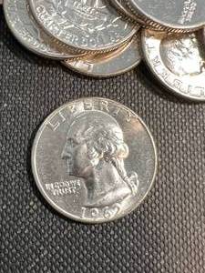 UNCIRCULATED ROLL OF 1962 US SILVER QUARTERS 40 COINS