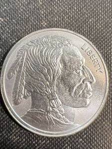 1 TROY OZ .999 FINE SILVER INDIAN BUFFALO ROUND