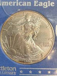 1998 AMERICAN SILVER EAGLE 1 TROY OZ .999 FINE SILVER DOLLAR
