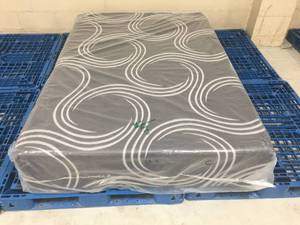 lot 10 image: Brand New Sound Sleep 13 Medium Firm Memory Foam Full Mattress