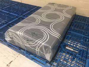lot 11 image: Brand New Sound Sleep Elegance Series 15 Medium Firm Pure Memory Foam Twin XL Mattress