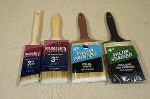 4 Paint Brushes Assorted Sizes