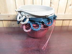 lot 53 image: 13 Hanging Baskets