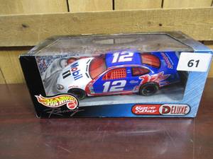 lot 61 image: Hot Wheels Race Day Deluxe #12 Jeremy Mayfield