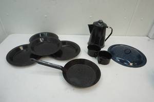 Graniteware camp set