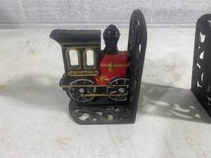 lot 50 image: Cast Iron Train Book Ends.