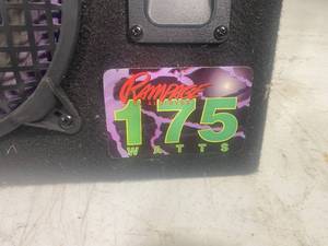 lot 38 image: Rampage by Audiovox 175W Speaker