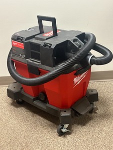 Milwaukee WetDry Vac