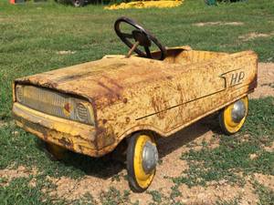 lot 2 image: Vintage Murray High Performance - Cyclone Pedal Car - Unrestored - Daily Driver