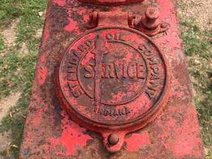lot 8 image: Vintage Standard Oil Lubester Metal Dispenser