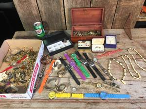 lot 88 image: Large Group Jewelry