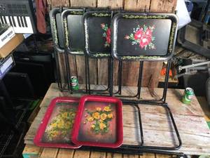 lot 89 image: Vintage Mid Century Metal Folding TV Trays
