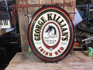 lot 104 image: George Killians Light-up Beer Sign - Works