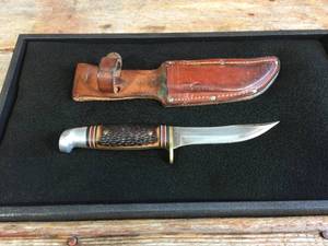 lot 118 image: Vintage Western Official Boy Scouts of America Knife