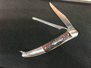 lot 122 image: Vintage Colonial Fish-Knife
