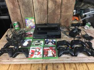 lot 140 image: XBOX ONE Game Console - Controls - Games