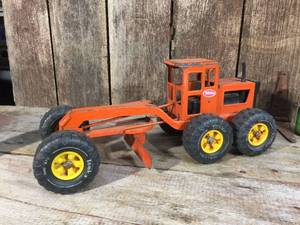 lot 143 image: Vintage Tonka Road Grader