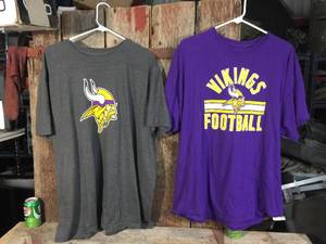 lot 156 image: 2 MN Vikings T-Shirts Sz 2X