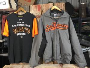 lot 159 image: MLB SAN Francisco Giants Jacket - T Shirt
