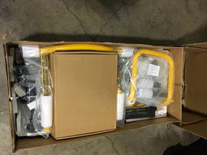 DEWALT 32-12 in. x 60 in. Rolling Miter Saw Stand with 300 lbs. Capacity  Customer Returns See Pictures