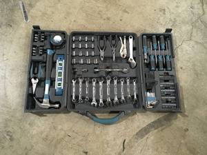 Anvil 38 in. Drive SAE and Metric Home Tool Kit Set (137-Piece)   Customer Returns See Picture