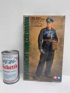lot 15 image: TAMIYA Wehrmacht Tank Crewman 116th Scale World Figure