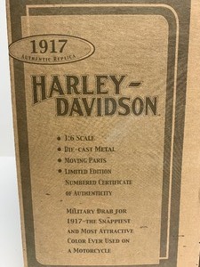 lot 14 image: 1917 Replica Limited Edition HARLEY-DAVIDSON 3-Speed V-Twin Model F Diecast Metal