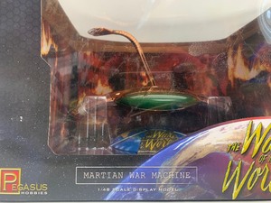 lot 152 image: Pegasus Hobbies The War of the Worlds Martian War Machine 148 Scale Display Model