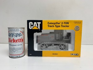 lot 153 image: ERTL CAT Caterpillar 2-Ton Track-Type Tractor