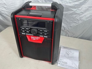 lot 9 image: Brand New Milwaukee M18 Lithium-Ion Cordless Jobsite RadioCharger