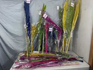 lot 59 image: Large Lot of New Decorative Grass Vase Fillers