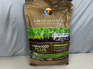 lot 82 image: New 20 lb Bag of Lawn Food Plus
