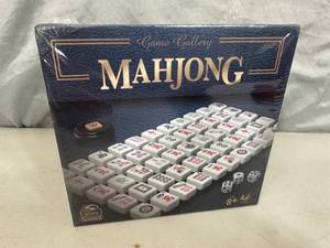 lot 94 image: New Mahjong Game Set