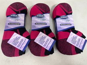 lot 143 image: 9 New Pair of Dr Scholls For Her Socks